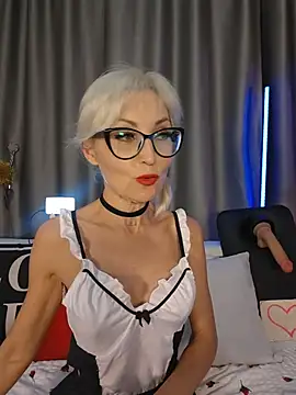 Snapshot of Milforja chatting on 27, 5, 2026 Milforja online show from 27, 5, 2026