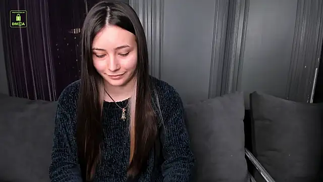 Ishtar Divine online show from 6, 3, 2025