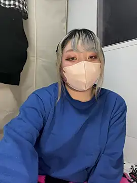 YUNA-yuna online show from 9, 1, 2025