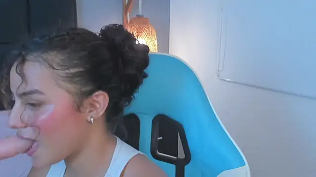 yaya23x online show from 15, 1, 2025