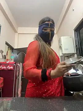 Snapshot of HoneyBearCpl chatting on 31, 1, 2025 HoneyBearCpl online show from 31, 1, 2025