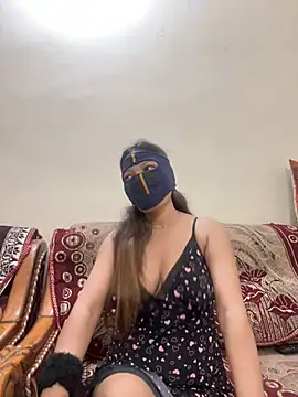 Snapshot of HoneyBearCpl chatting on 7, 2, 2025 HoneyBearCpl online show from 7, 2, 2025