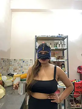 Snapshot of HoneyBearCpl chatting on 11, 2, 2025 HoneyBearCpl online show from 11, 2, 2025