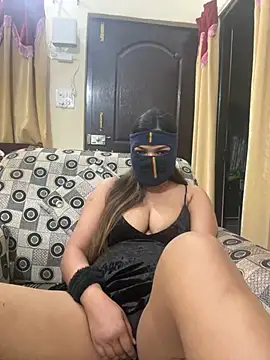 Snapshot of HoneyBearCpl chatting on 22, 2, 2025 HoneyBearCpl online show from 22, 2, 2025