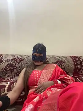 Snapshot of HoneyBearCpl chatting on 27, 2, 2025 HoneyBearCpl online show from 27, 2, 2025