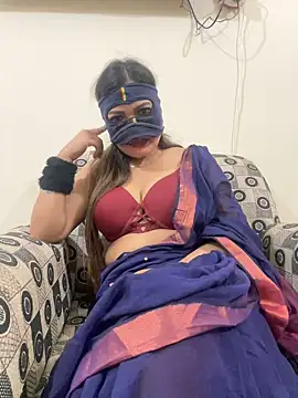 Snapshot of HoneyBearCpl chatting on 1, 3, 2025 HoneyBearCpl online show from 1, 3, 2025