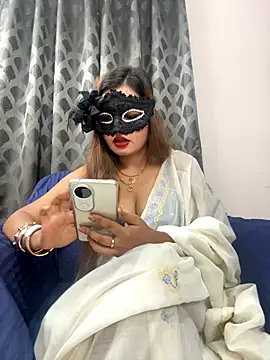 Snapshot of HoneyBearCpl chatting on 26, 9, 2025 HoneyBearCpl online show from 26, 9, 2025