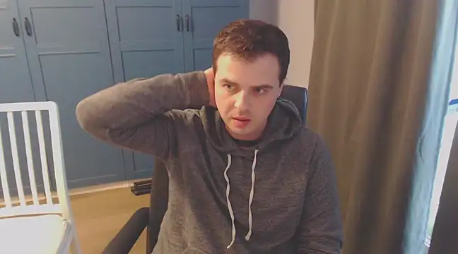 Snapshot of CuteMan33 chatting on 8, 12, 2024 CuteMan33 online show from 8, 12, 2024