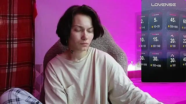 Snapshot of esajukyy chatting on 15, 9, 2025 esajukyy online show from 15, 9, 2025