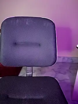 Olivia3 online show from 1, 3, 2025