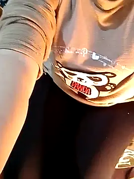 ShadiaStar online show from 5, 2, 2025