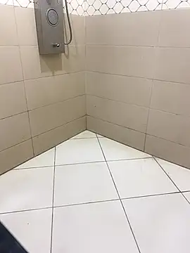 Snapshot of Lahcene chatting on 15, 10, 2025 Lahcene online show from 15, 10, 2025