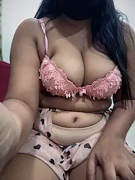 Snapshot of stylishpooja chatting on 27, 9, 2025 stylishpooja online show from 27, 9, 2025