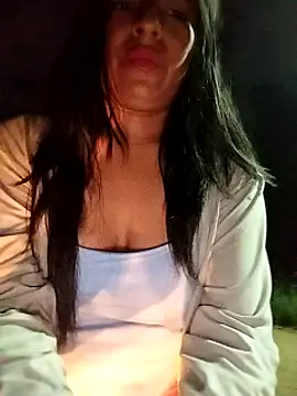 Danna-linyi online show from 8, 2, 2025