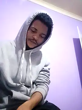 Snapshot of NudeDeen chatting on 4, 11, 2025 NudeDeen online show from 4, 11, 2025