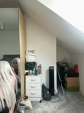 littlebambi26 online show from 26, 3, 2026