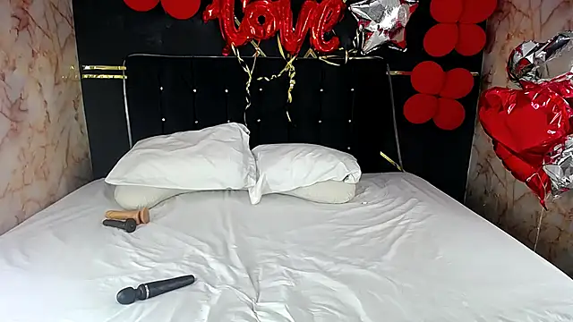 Snapshot of AmandaRobers chatting on 28, 2, 2025 AmandaRobers online show from 28, 2, 2025