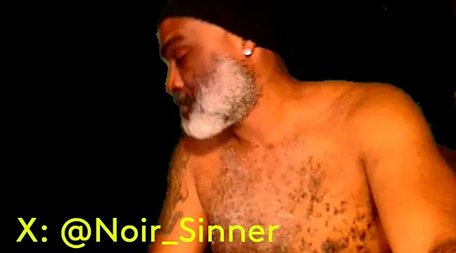 Snapshot of sinnernoir chatting on 4, 2, 2025 sinnernoir online show from 4, 2, 2025