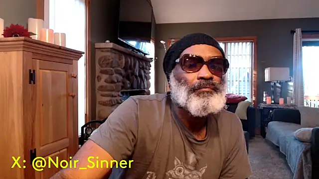 Snapshot of sinnernoir chatting on 19, 9, 2025 sinnernoir online show from 19, 9, 2025