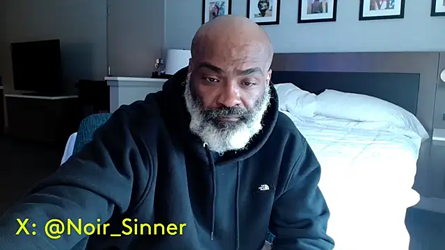Snapshot of sinnernoir chatting on 23, 9, 2025 sinnernoir online show from 23, 9, 2025