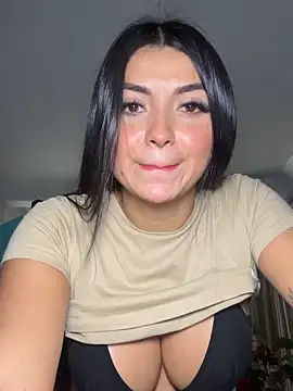 Snapshot of SofiDavid chatting on 15, 12, 2025 SofiDavid online show from 15, 12, 2025