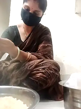 Cute-Aadhvita online show from 2, 11, 2025