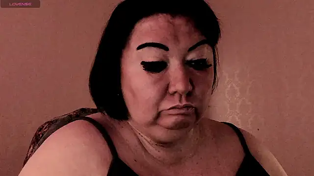 SexxyDreams1 online show from 7, 2, 2026