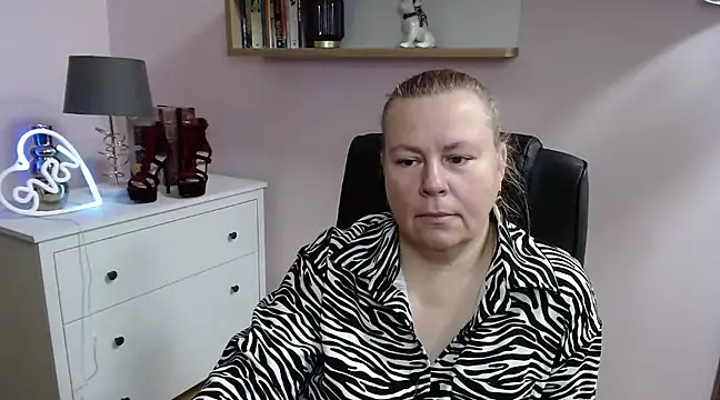 Snapshot of NancyCREAM chatting on 19, 2, 2025 NancyCREAM online show from 19, 2, 2025