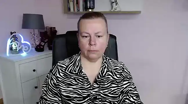 Snapshot of NancyCREAM chatting on 21, 2, 2025 NancyCREAM online show from 21, 2, 2025