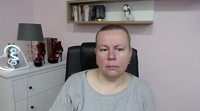 Snapshot of NancyCREAM chatting on 8, 3, 2025 NancyCREAM online show from 8, 3, 2025