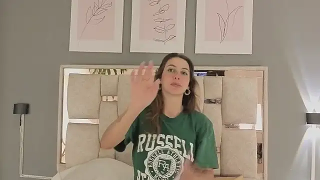 jolie lov online show from 1, 11, 2025