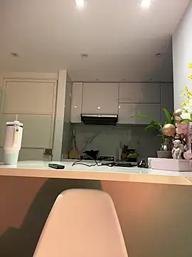 NicoleCut online show from 18, 2, 2026