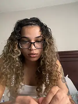 Snapshot of 1prettygem chatting on 20, 12, 2024 1prettygem online show from 20, 12, 2024