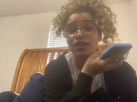 Snapshot of 1prettygem chatting on 15, 1, 2025 1prettygem online show from 15, 1, 2025