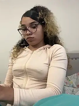 Snapshot of 1prettygem chatting on 19, 3, 2025 1prettygem online show from 19, 3, 2025