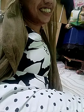 Snapshot of Haniya-143 chatting on 23, 5, 2026 Haniya-143 online show from 23, 5, 2026