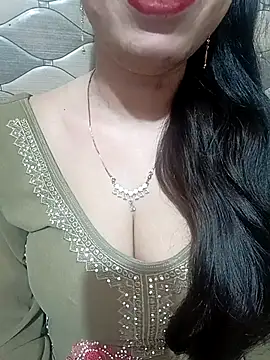 Snapshot of Haniya-143 chatting on 14, 6, 2026 Haniya-143 online show from 14, 6, 2026