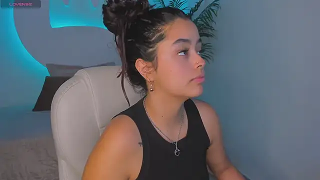 Ariana Pierce online show from 22, 10, 2025