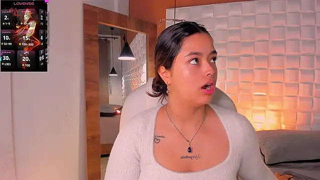 Ariana Pierce online show from 2, 12, 2025