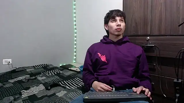 pervertsteens3 online show from 14, 9, 2025