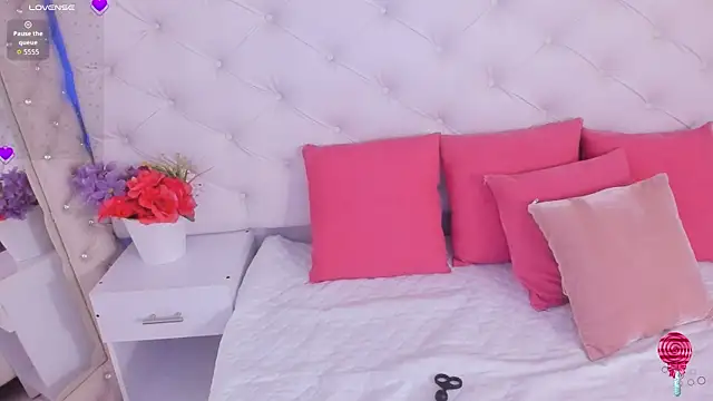 anchela-garcia1 online show from 13, 9, 2025