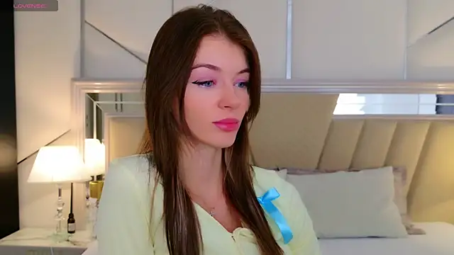 MeganMour online show from 14, 10, 2025