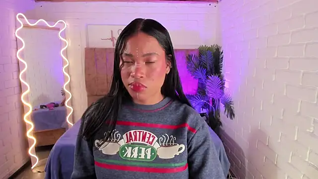 penelope tay1 online show from 17, 10, 2025