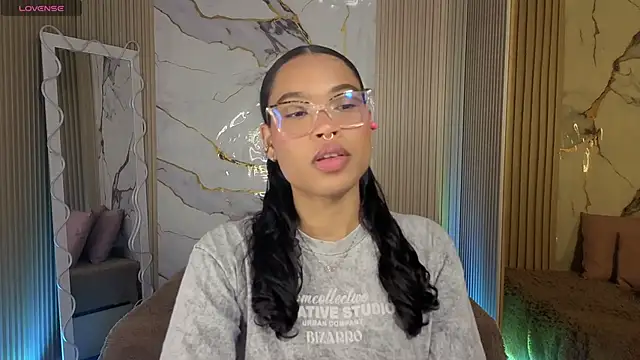 Snapshot of penelope_tay1 chatting on 17, 4, 2026 penelope tay1 online show from 17, 4, 2026