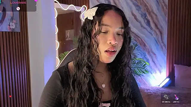 Snapshot of penelope_tay1 chatting on 2, 6, 2026 penelope tay1 online show from 2, 6, 2026