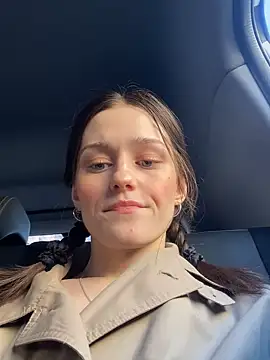 Mia Mia M online show from 28, 3, 2026