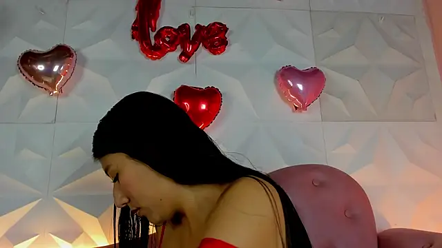 Snapshot of CarlaAlvez chatting on 13, 2, 2025 CarlaAlvez online show from 13, 2, 2025