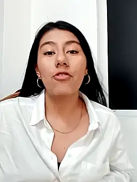 Snapshot of CarlaAlvez chatting on 13, 3, 2025 CarlaAlvez online show from 13, 3, 2025