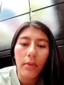 Snapshot of CarlaAlvez chatting on 17, 10, 2025 CarlaAlvez online show from 17, 10, 2025