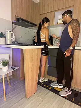 Sweet and caramel online show from 27, 1, 2025